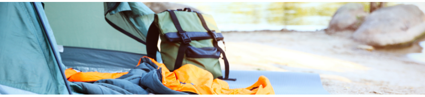 Sélection d'accessoires pour le camping.